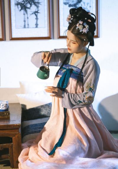 好看的国产剧高颜值_超清日韩电影在线